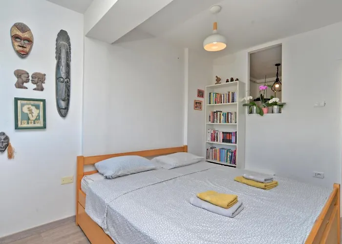 Elda 2144 Apartman Póla